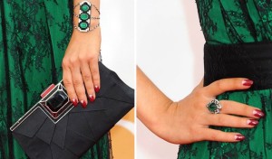 Маникюр под зеленое платье на короткие ногти
